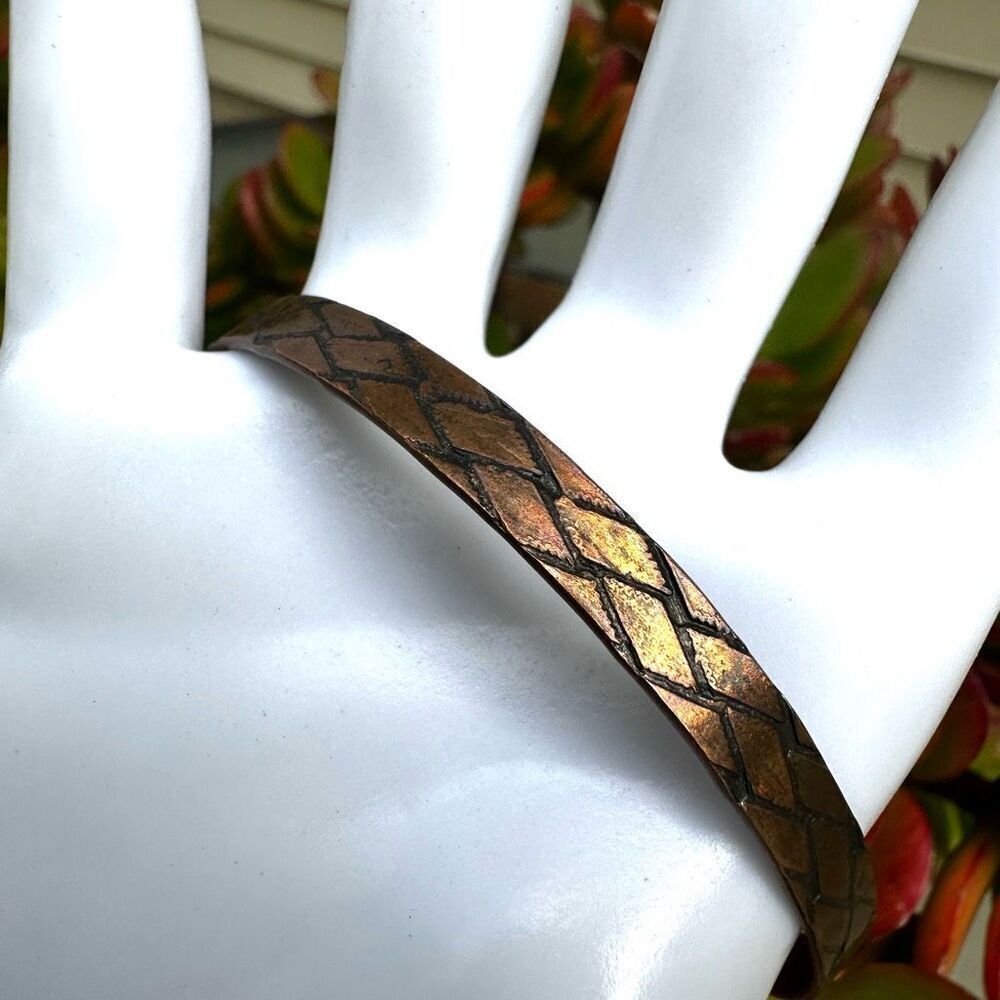 Copper bangle bracelet - Picture 7 of 8